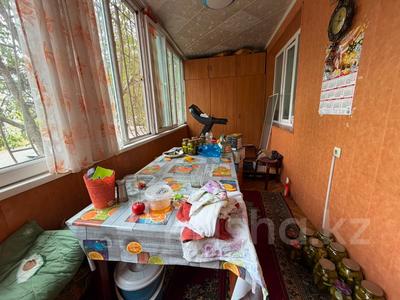 5-бөлмелі пәтер · 90 м² · 1/5 қабат, Жастар, бағасы: 29.3 млн ₸ в Талдыкоргане, мкр Жастар