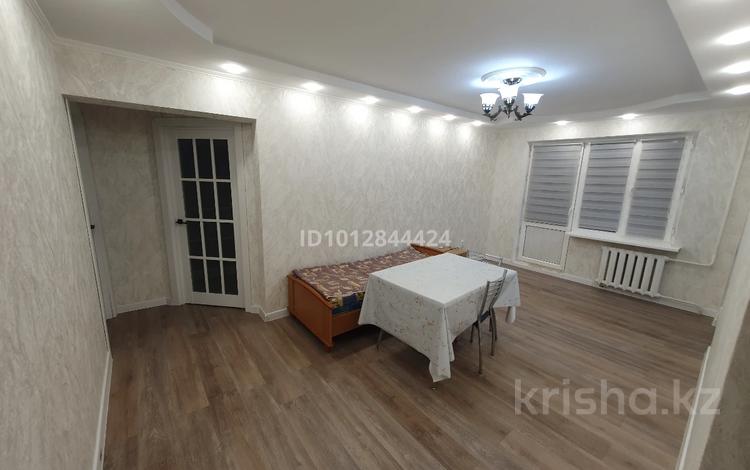 3-комнатная квартира · 57 м² · 3/5 этаж, мкр Аксай-1 21 за 34 млн ₸ в Алматы, Ауэзовский р-н — фото 2