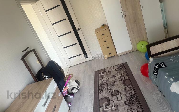 4-бөлмелі пәтер · 75.5 м² · 1/5 қабат, Майкудук, Мкр Голубые пруды, бағасы: 32 млн ₸ в Караганде, Алихана Бокейханова р-н — фото 2