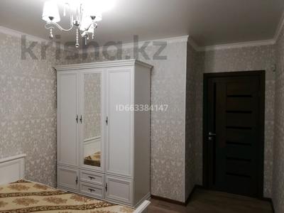 2-комнатная квартира, 60 м², 1/10 этаж помесячно, мкр Акбулак 75 за 250 000 〒 в Алматы, Алатауский р-н