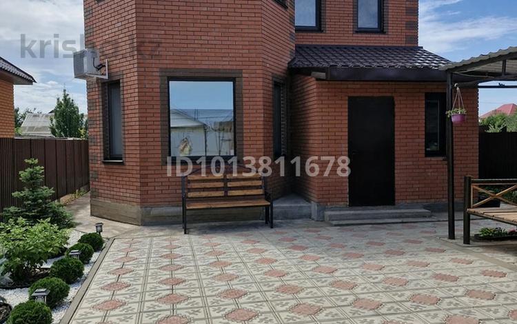 Отдельный дом · 4 комнаты · 155 м² · 6.21 сот., мкр Старый Аэропорт за 86 млн ₸ в Уральске — фото 2