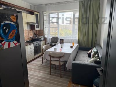 2-комнатная квартира · 63 м² · 5/9 этаж, мкр Аксай-4 59 за 47 млн ₸ в Алматы, Ауэзовский р-н