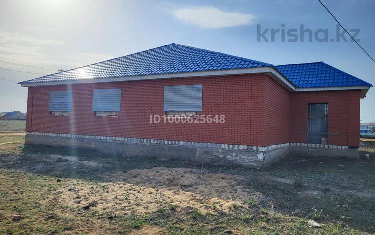 Жеке үй · 5 бөлме · 210 м² · 250 жүзд., Бауырластар, Алтын арқа 350 — Возле мечети Кайыркожа (Каражон) ата, бағасы: 12 млн ₸ в Актобе, жилой массив Бауырластар — фото 2