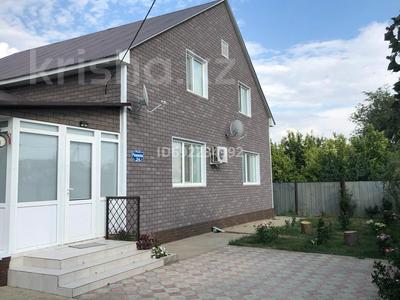 Отдельный дом • 6 комнат • 235 м² • 11.5 сот., Рамаева 24 за 73 млн 〒 в Уральске