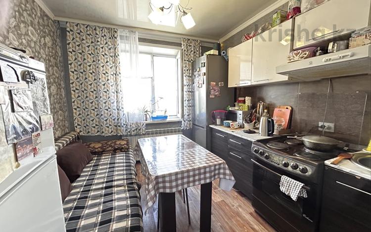 1-комнатная квартира · 42 м² · 5/5 этаж, мкр Юго-Восток, Мкр Гульдер 1 15 за 15.9 млн ₸ в Караганде, Казыбек би р-н — фото 2