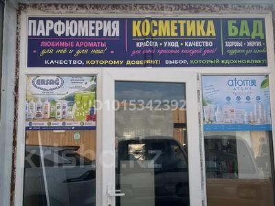 Еркін, кеңселер, дүкендер мен бутиктер, қоймалар, қоғамдық тамақтану орны · 15 м², бағасы: 2.7 млн ₸ в Алматы, Турксибский р-н
