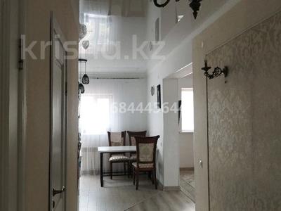 Отдельный дом · 7 комнат · 180 м² · 12 сот., Конституция 2/3 — Находится возле казахской школы и арэк за 53 млн 〒 в Жибек Жолы