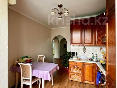 3-бөлмелі пәтер · 69.9 м² · 5/5 қабат, Жетісу-4 ш/а., бағасы: 45.5 млн ₸ в Алматы, Ауэзовский р-н