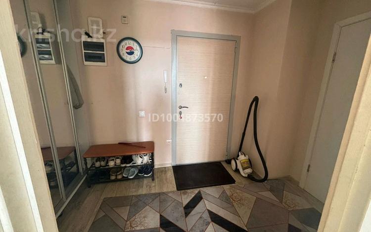 1-комнатная квартира · 40 м² · 8/8 этаж, мкр Нуркент, Б. Момышулы за 200 000 ₸ в Алматы, Алатауский р-н — фото 2