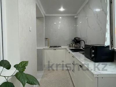 4-комнатная квартира · 90 м² · 5/5 этаж, 12-й мкр 50 за 24 млн ₸ в Актау