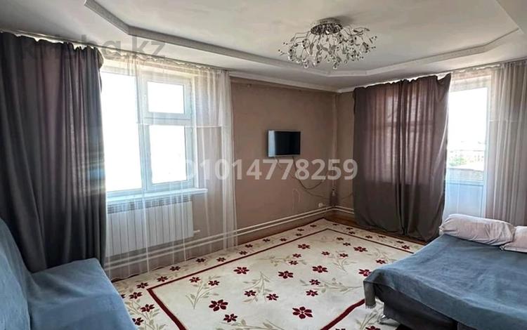 2-комнатная квартира · 70 м² · 9/9 этаж, мкр Астана 31 за 12 000 ₸ в Таразе — фото 2