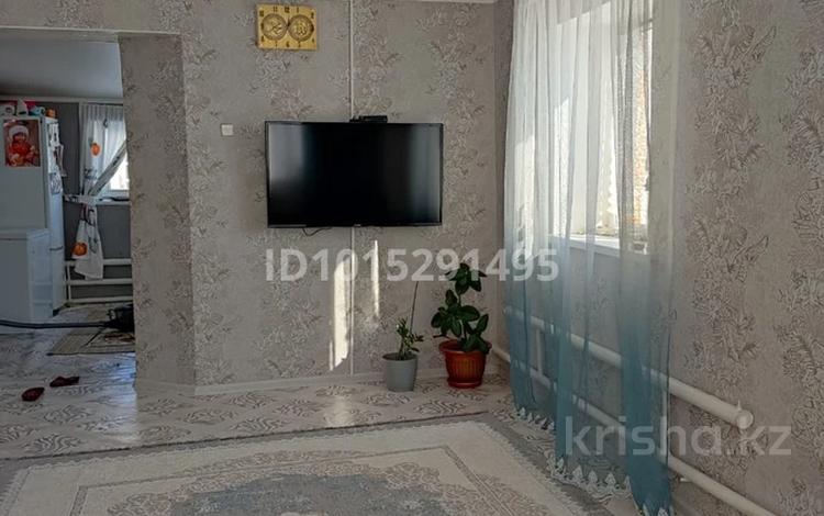 Часть дома · 3 комнаты · 70 м² · 10 сот., А.Жумагалиева за 10 млн ₸ в Аксае — фото 2