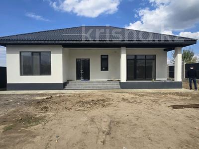 Отдельный дом · 4 комнаты · 178 м² · 5 сот., Суюнбая 30 за 40 млн 〒 в Каскелене