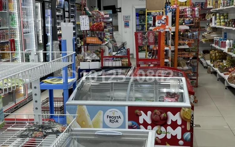 Магазины и бутики · 70 м² за 80 млн ₸ в Атырау, мкр Жулдыз-2 — фото 2