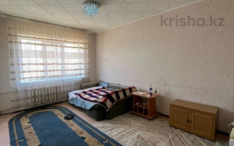 1-комнатная квартира · 38 м² · 2/9 этаж, 3 микрорайон 3 за 15.5 млн 〒 в Конаеве — фото 2