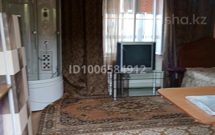 1 комната · 30 м² · 1 этаж, Толе би 41 а за 100 000 ₸ в  — фото 2