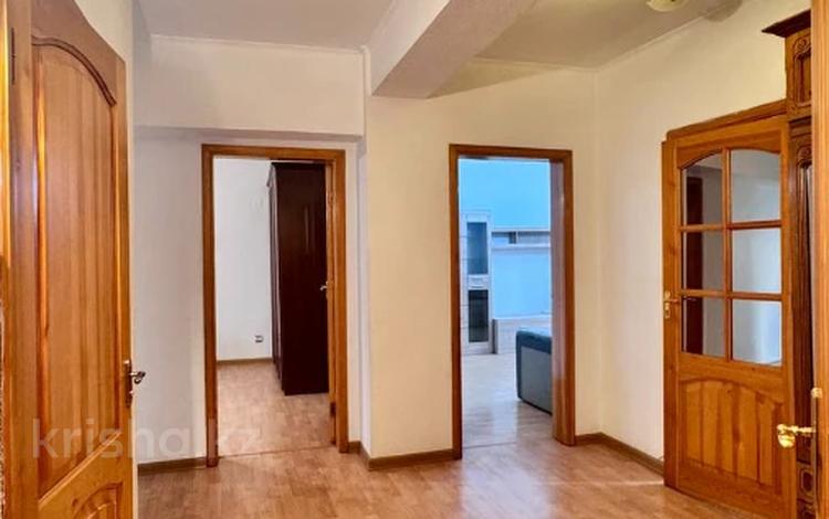 3-бөлмелі пәтер · 83 м² · 2/5 қабат, абая 17, бағасы: 78 млн ₸ в Алматы, Медеуский р-н — фото 8
