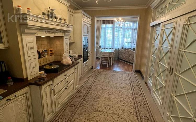 3-бөлмелі пәтер · 181 м² · 3/5 қабат, Омаровой 25 — Достык, бағасы: 135 млн ₸ в Алматы, Медеуский р-н — фото 5