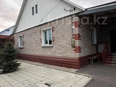 Отдельный дом · 3 комнаты · 120 м² · 10 сот., 2я кирпичная 7б за 50 млн 〒 в Петропавловске