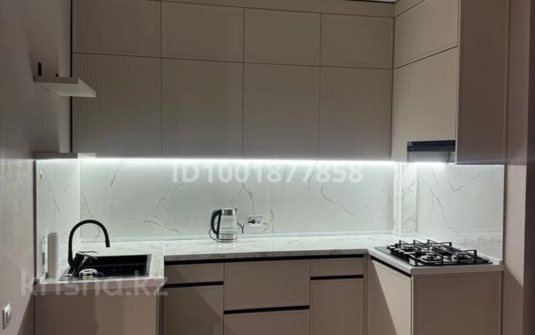 1-комнатная квартира · 53 м² · 4/5 этаж, мкр. Алтын орда, Мустафы Шокая 23бк4 за 22.5 млн 〒 в Актобе — фото 2