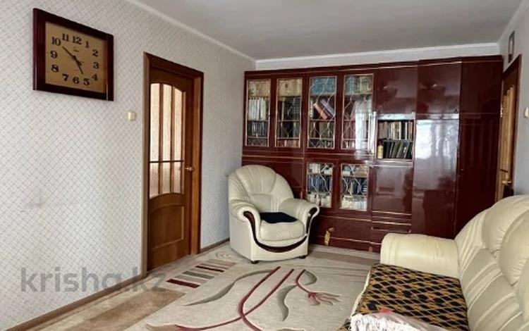 4-комнатная квартира · 61.8 м² · 4/5 этаж, мкр 5, Есет Батыра за 14.5 млн ₸ в Актобе — фото 8