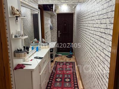 3-комнатная квартира · 67 м² · 1/5 этаж, 16-й микрорайон, 16-й микрорайон 43 — Шайахмедова 43 за 32 млн 〒 в Шымкенте, Аль-Фарабийский р-н