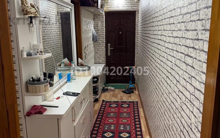 3-комнатная квартира · 67 м² · 1/5 этаж, 16-й микрорайон 43 — Шайахмедова 43 за 27.5 млн ₸ в Шымкенте, Аль-Фарабийский р-н — фото 2