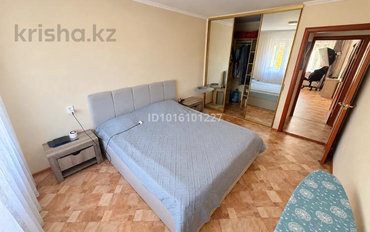 2-комнатная квартира · 48.4 м² · 3/5 этаж, мкр Строитель 21 за 15 млн ₸ в Уральске — фото 3