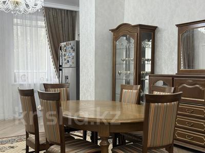 3-бөлмелі пәтер · 103.5 м² · 3/10 қабат, Керей, Жәнібек хандар 28, бағасы: ~ 74 млн ₸ в Астане, Есильский р-н
