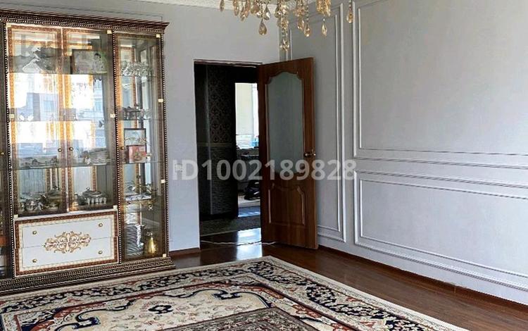 2-бөлмелі пәтер · 61.4 м² · 1/5 қабат, мкр Нурсая 93, бағасы: 25 млн ₸ в Атырау — фото 2