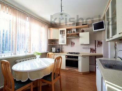 Отдельный дом · 6 комнат · 348 м² · 10 сот., Кызылой 16 за 159 млн 〒 в Астане