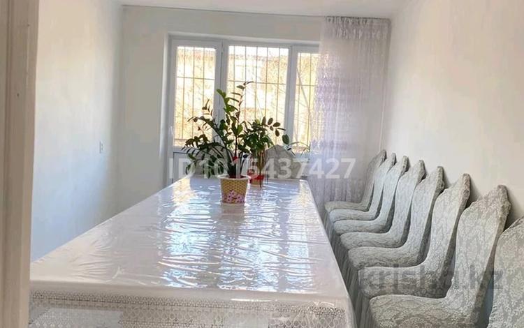 2-комнатная квартира · 45 м² · 4/5 этаж, Рысбек батыр 1 — Находиться возле заводской ровд,рядом гор.больница,микрорайон Химпас за 16 млн ₸ в Таразе — фото 2