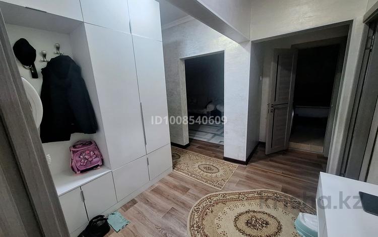 4-бөлмелі пәтер · 86 м² · 2/5 қабат, Массив Карасу 30, бағасы: 28 млн ₸ в Таразе — фото 2