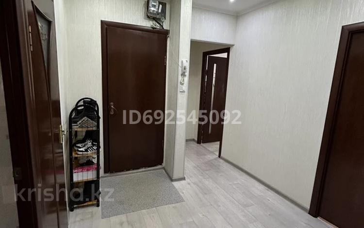 4-комнатная квартира, 78 м², 5/5 этаж, 9 мкр Мынбулак 12 за 21 млн 〒 в Таразе — фото 2