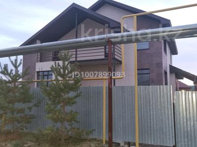 Отдельный дом · 7 комнат · 236 м² · 12 сот., Яссауи 11 — Магазина Смол и Магнум за 65 млн 〒 в Косшы