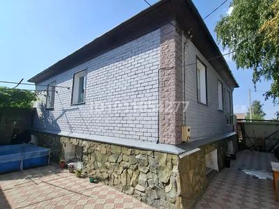 Отдельный дом · 11 комнат · 300 м² · 1 сот., улица Кунавина 46 — Район 1 Южная за 90 млн ₸ в Павлодаре