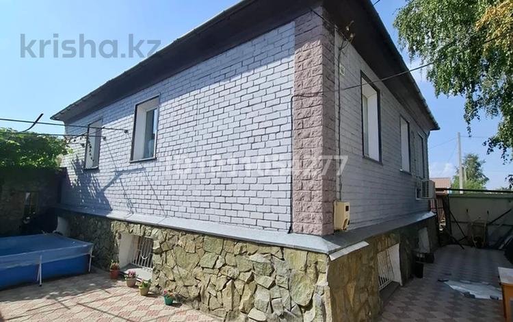 Отдельный дом · 11 комнат · 300 м² · 1 сот., улица Кунавина 46 — Район 1 Южная за 90 млн ₸ в Павлодаре — фото 8