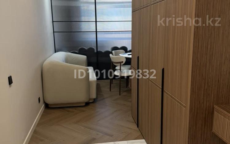 2-бөлмелі пәтер · 58 м² · 5/5 қабат, 10 микрорайон 15 — ФОК,кофейня MADO,гостиничный комплекс САМАЛ., бағасы: 450 000 ₸ в Аксае — фото 2