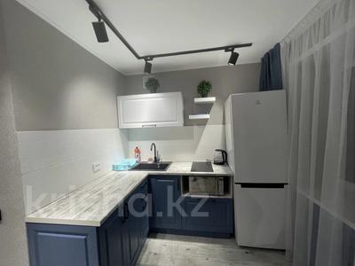1-комнатная квартира · 38 м², Айбергенова 2а за 15 000 ₸ в Шымкенте