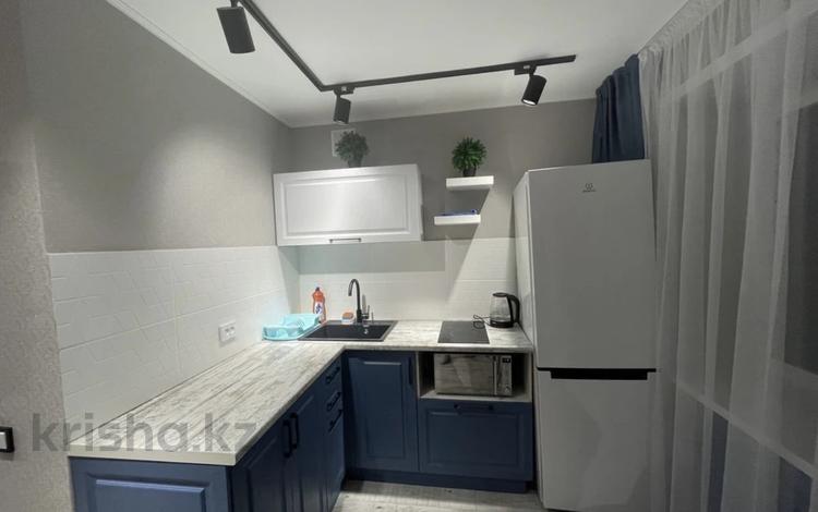 1-комнатная квартира · 38 м², Айбергенова 2а за 15 000 ₸ в Шымкенте — фото 2