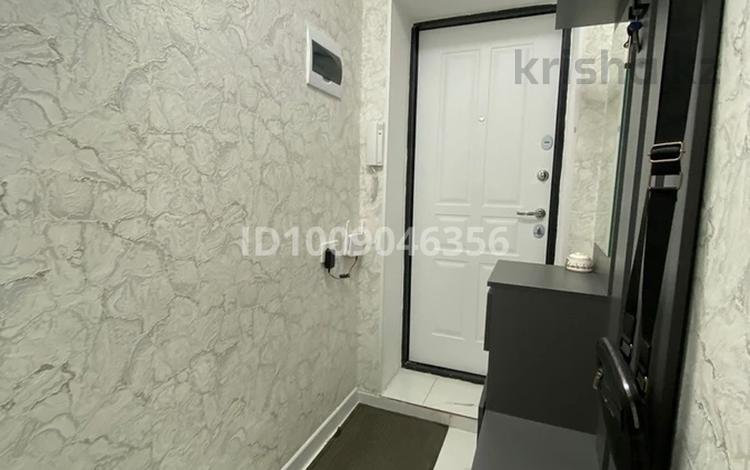 2-бөлмелі пәтер · 48 м² · 3/5 қабат, Ауэзова 29 — Азаттык стадион мунайшы, бағасы: 19.5 млн ₸ в Атырау, мкр Жилгородок — фото 2
