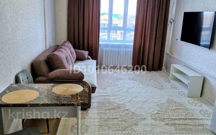 2-комнатная квартира · 56 м² · 3/9 этаж, Наримановская 64/1 — Абая Наримановская за 15 000 〒 в Костанае — фото 3