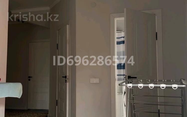 4 бөлме · 120 м² · 2 қабат, Улица Жеруйык 8, бағасы: 50 000 ₸ в Каскелене — фото 8