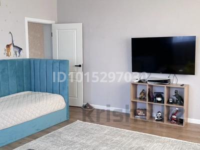 Жеке үй · 6 бөлме · 220 м² · 10 жүзд., Үркер, бағасы: 1 млн ₸ в Астане, Нура р-н