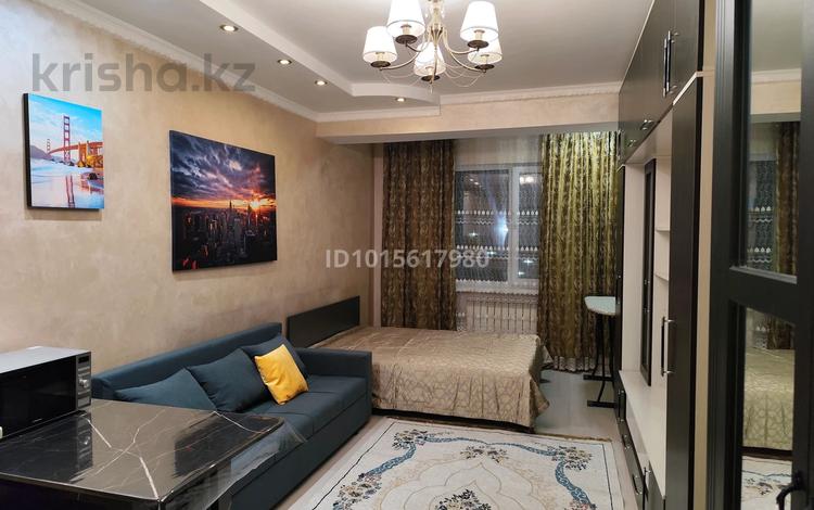 1-комнатная квартира · 30 м² · 4/12 этаж, Шевченко 85 за 290 000 ₸ в Алматы, Алмалинский р-н — фото 2