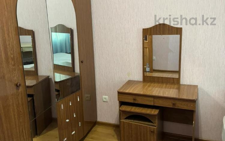 3-комнатная квартира, 70 м², 1/5 этаж, 15-й мкр 52