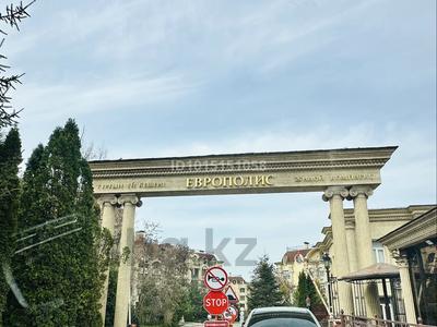 2-бөлмелі пәтер · 78 м² · 5/5 қабат, Омарова 27, бағасы: 77 млн ₸ в Алматы, Медеуский р-н