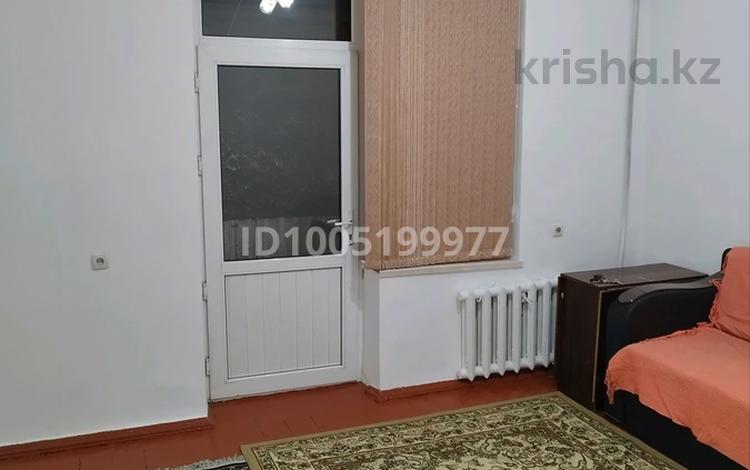 2-бөлмелі пәтер · 50 м² · 3/3 қабат, Тауке хана 90, бағасы: 200 000 ₸ в Шымкенте — фото 2
