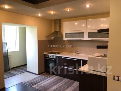 3-комнатная квартира · 70 м² · 2/5 этаж, мкр Самал-2 — Возле Достык Плаза, Достык/Жолласбекова за 520 000 ₸ в Алматы, Медеуский р-н
