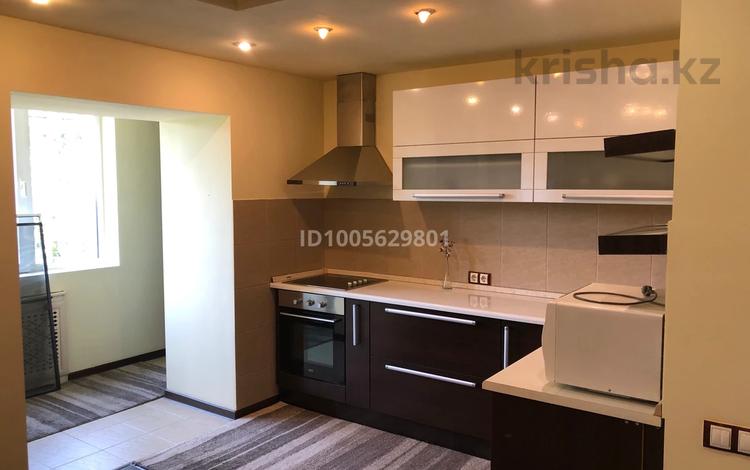 3-бөлмелі пәтер · 70 м² · 2/5 қабат, Самал-2 ш/а. — Возле Достык Плаза, Достык/Жолласбекова, бағасы: 500 000 ₸ в Алматы, Медеуский р-н — фото 2